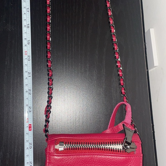 Red crossbody - Picture 3 of 8